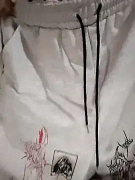 Snapshot of ElaRuil69 chatting on January 10, 2026, 3:19 am ElaRuil69 online show from January 10, 2026, 3:19 am