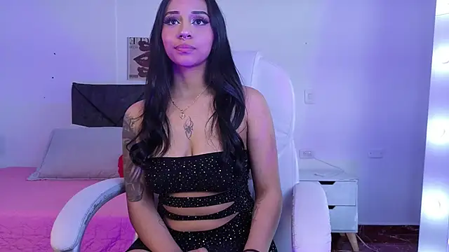 Snapshot of camille1310 chatting on November 15, 2025, 10:15 pm camille1310 online show from November 15, 2025, 10:15 pm