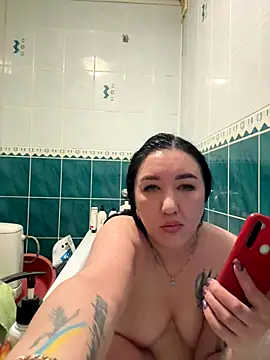 Snapshot of Naughtbaby_2025 chatting on November 13, 2025, 4:06 pm Naughtbaby 2025 online show from November 13, 2025, 4:06 pm