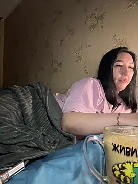 Snapshot of Naughtbaby_2025 chatting on December 3, 2025, 2:41 am Naughtbaby 2025 online show from December 3, 2025, 2:41 am