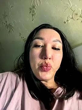 Naughtbaby 2025 online show from December 20, 2025, 12:45 pm