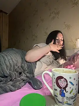 Naughtbaby 2025 online show from April 3, 2026, 1:58 am