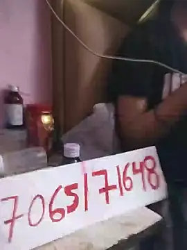 Snapshot of Dolly_b chatting on February 19, 2025, 5:49 pm Dolly b online show from February 19, 2025, 5:49 pm