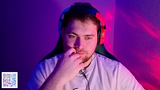 Snapshot of Mars_I chatting on December 13, 2025, 7:53 pm Mars I online show from December 13, 2025, 7:53 pm