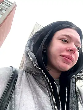 AlishaPrettyBlade online show from March 10, 2026, 5:34 am