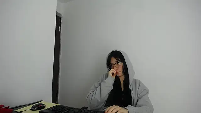 Arielle lov online show from February 13, 2026, 11:28 am