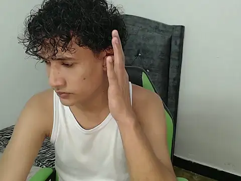 Boy coll online show from March 9, 2026, 5:33 am