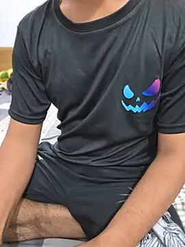 RealcoupleP online show from April 25, 2026, 2:47 pm