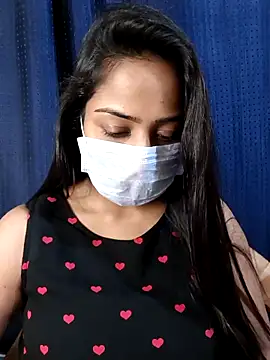 COZY ROZI online show from February 23, 2025, 4:24 pm