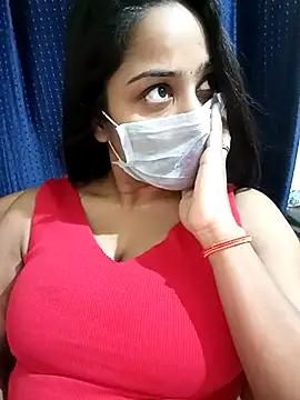 COZY ROZI online show from March 8, 2025, 8:35 pm