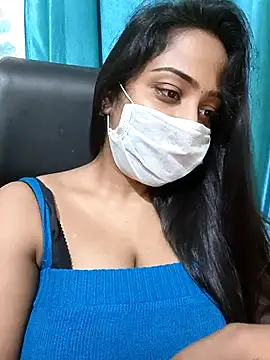 COZY ROZI online show from October 1, 2025, 6:36 pm