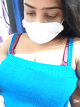 COZY ROZI online show from October 3, 2025, 4:59 pm