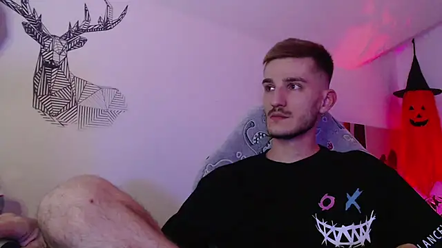 yoyoboy988 online show from September 18, 2025, 4:31 pm