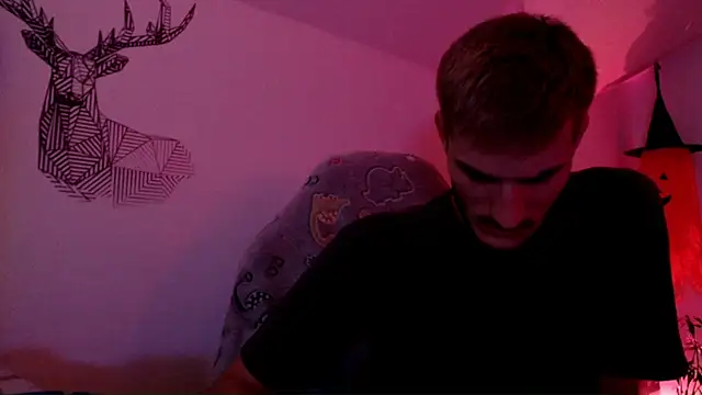 yoyoboy988 online show from September 29, 2025, 8:24 pm