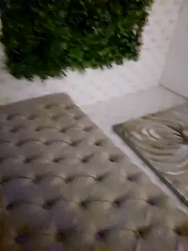 Louna45dv online show from February 19, 2025, 4:22 pm