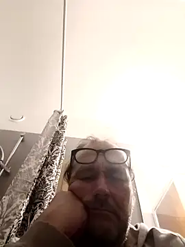 olviasssl77 online show from September 16, 2025, 6:53 pm