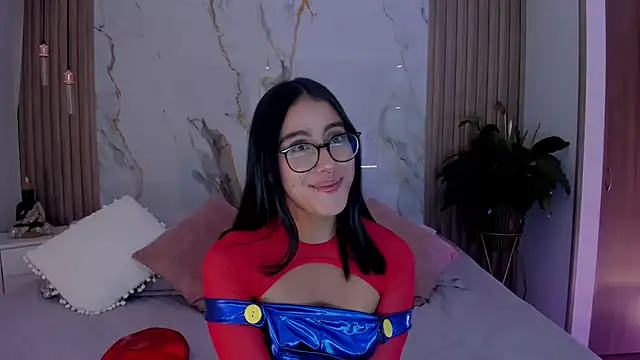 miss martiina online show from October 21, 2025, 2:12 am