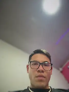 Emily-teen online show from January 16, 2026, 7:29 pm