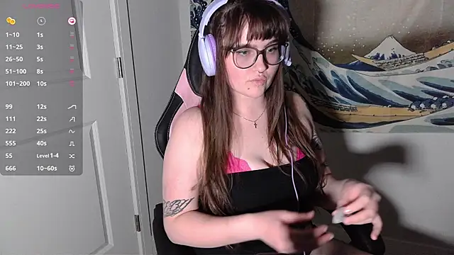 Snickerdoodles69 online show from February 18, 2025, 2:49 am