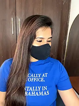 Sexy Madhuri Bhabhi online show from March 13, 2026, 4:52 am