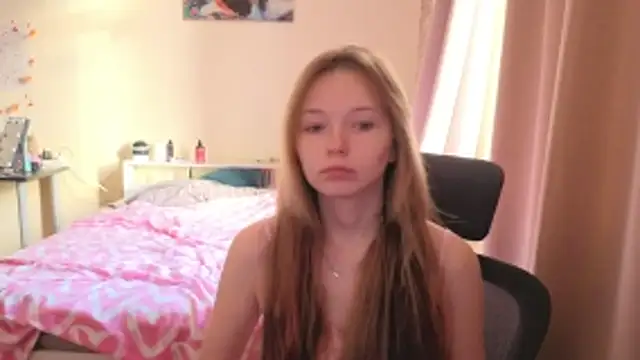 boozekirs  online show from November 20, 2025, 5:29 am