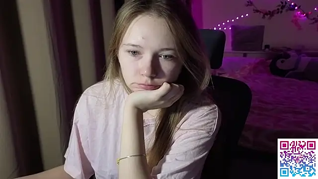 boozekirs  online show from February 13, 2026, 2:40 am