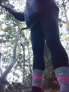 HTXBELLE online show from November 29, 2025, 10:57 pm