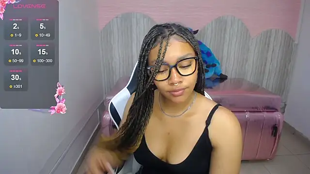 Snapshot of catalina25_t chatting on January 8, 2026, 1:24 pm catalina25 t online show from January 8, 2026, 1:24 pm