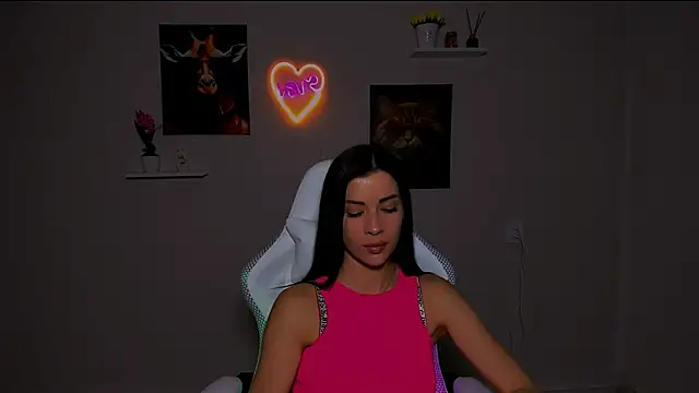 KetiWils online show from March 1, 2025, 1:07 pm