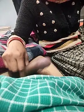 indian couple4 online show from December 23, 2025, 4:21 am