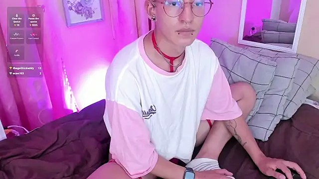 Snapshot of iiangel_ chatting on February 20, 2025, 10:05 am iiangel online show from February 20, 2025, 10:05 am