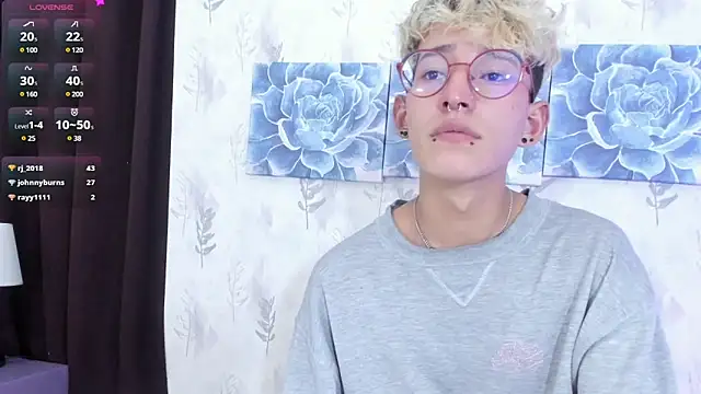 Snapshot of iiangel_ chatting on February 26, 2025, 7:31 am iiangel online show from February 26, 2025, 7:31 am