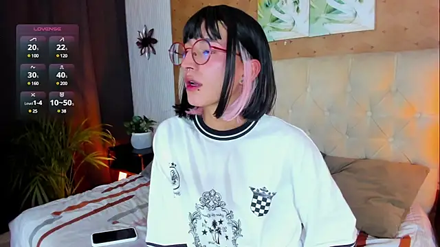 Snapshot of iiangel_ chatting on March 8, 2025, 4:01 am iiangel online show from March 8, 2025, 4:01 am