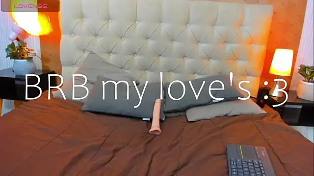 Snapshot of iiangel_ chatting on March 15, 2025, 6:14 am iiangel online show from March 15, 2025, 6:14 am