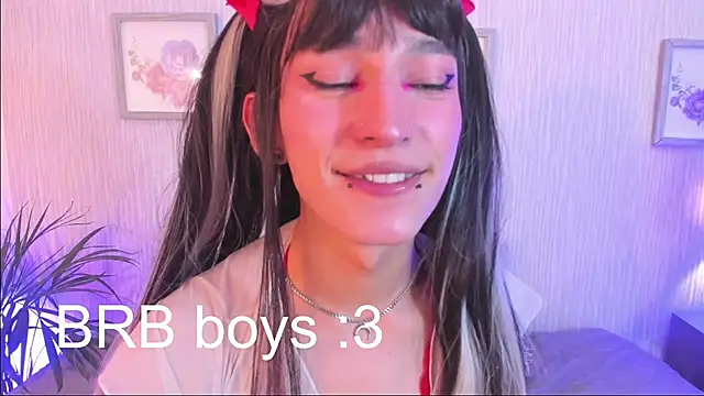 Snapshot of iiangel_ chatting on March 19, 2025, 6:35 am iiangel online show from March 19, 2025, 6:35 am