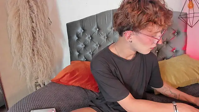 Snapshot of iiangel_ chatting on October 26, 2025, 3:34 am iiangel online show from October 26, 2025, 3:34 am