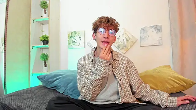 Snapshot of iiangel_ chatting on October 30, 2025, 3:08 am iiangel online show from October 30, 2025, 3:08 am