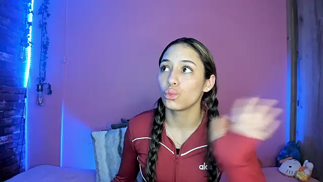 TANIA 06 online show from February 3, 2026, 2:53 am