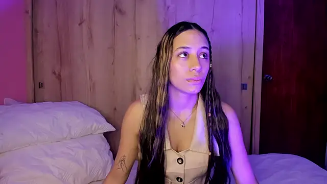 Snapshot of TANIA_06 chatting on May 25, 2026, 1:17 pm TANIA 06 online show from May 25, 2026, 1:17 pm