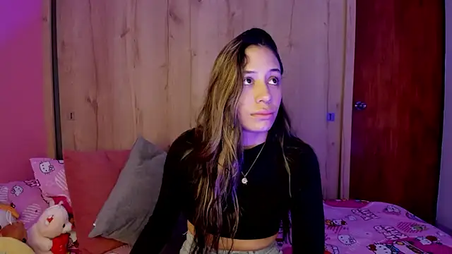 Snapshot of TANIA_06 chatting on June 8, 2026, 1:11 pm TANIA 06 online show from June 8, 2026, 1:11 pm
