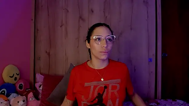 Snapshot of TANIA_06 chatting on June 12, 2026, 1:10 pm TANIA 06 online show from June 12, 2026, 1:10 pm