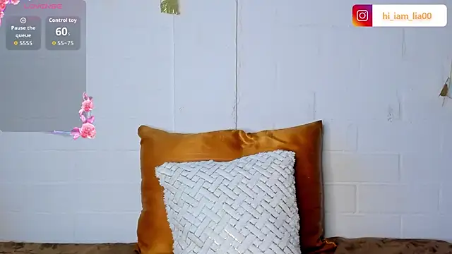 Snapshot of LiaHansson chatting on November 19, 2025, 4:51 pm LiaHansson online show from November 19, 2025, 4:51 pm