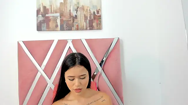 Emily-Carter online show from December 15, 2025, 9:08 pm