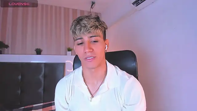 Allex Cano online show from February 24, 2025, 1:10 pm