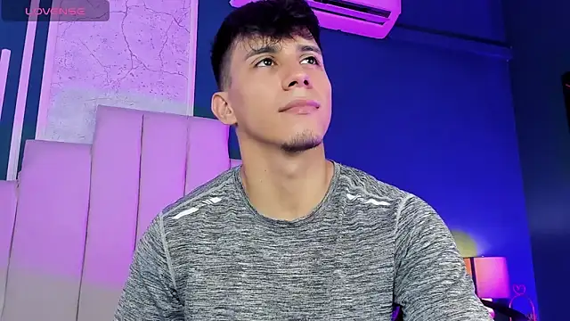 Allex Cano online show from November 27, 2025, 10:12 pm