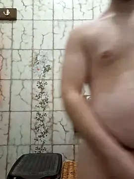 Snapshot of mauroxx08 chatting on February 18, 2025, 10:25 pm mauroxx08 online show from February 18, 2025, 10:25 pm