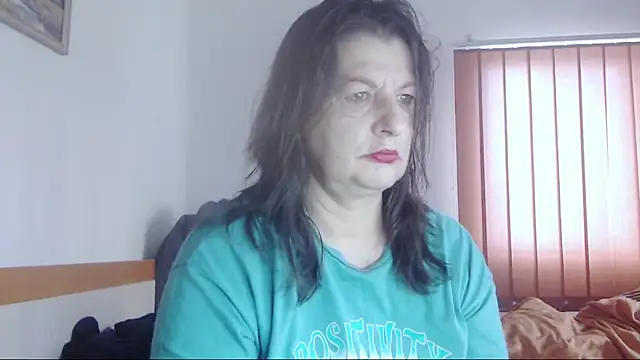 Snapshot of ExtasyMature chatting on October 9, 2025, 6:11 am ExtasyMature online show from October 9, 2025, 6:11 am