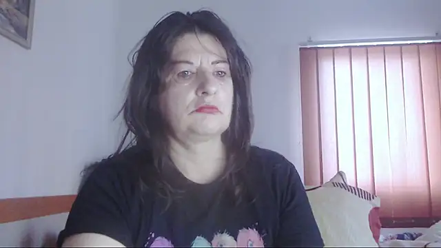 Snapshot of ExtasyMature chatting on October 17, 2025, 5:43 am ExtasyMature online show from October 17, 2025, 5:43 am