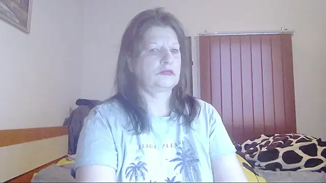 Snapshot of ExtasyMature chatting on December 5, 2025, 6:11 am ExtasyMature online show from December 5, 2025, 6:11 am