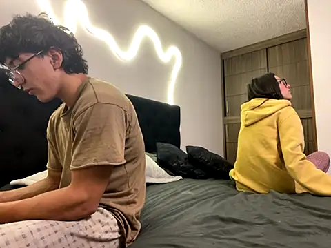 Snapshot of DesireLuxe chatting on October 8, 2025, 7:50 am DesireLuxe online show from October 8, 2025, 7:50 am